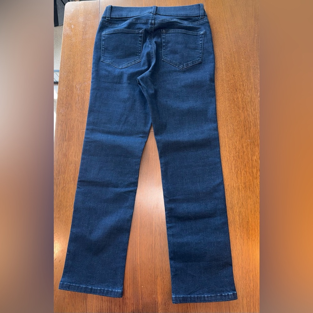 D&Co. Straight Women’s Jeans in Dark Blue - Picture 11 of 11